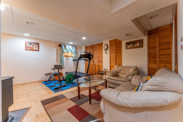 $495,000 | 1031 Shedron Way, Lombard, IL 60148