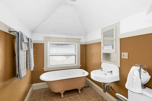 $369,900 | 8406 Beverly Street, Duluth, MN 55808