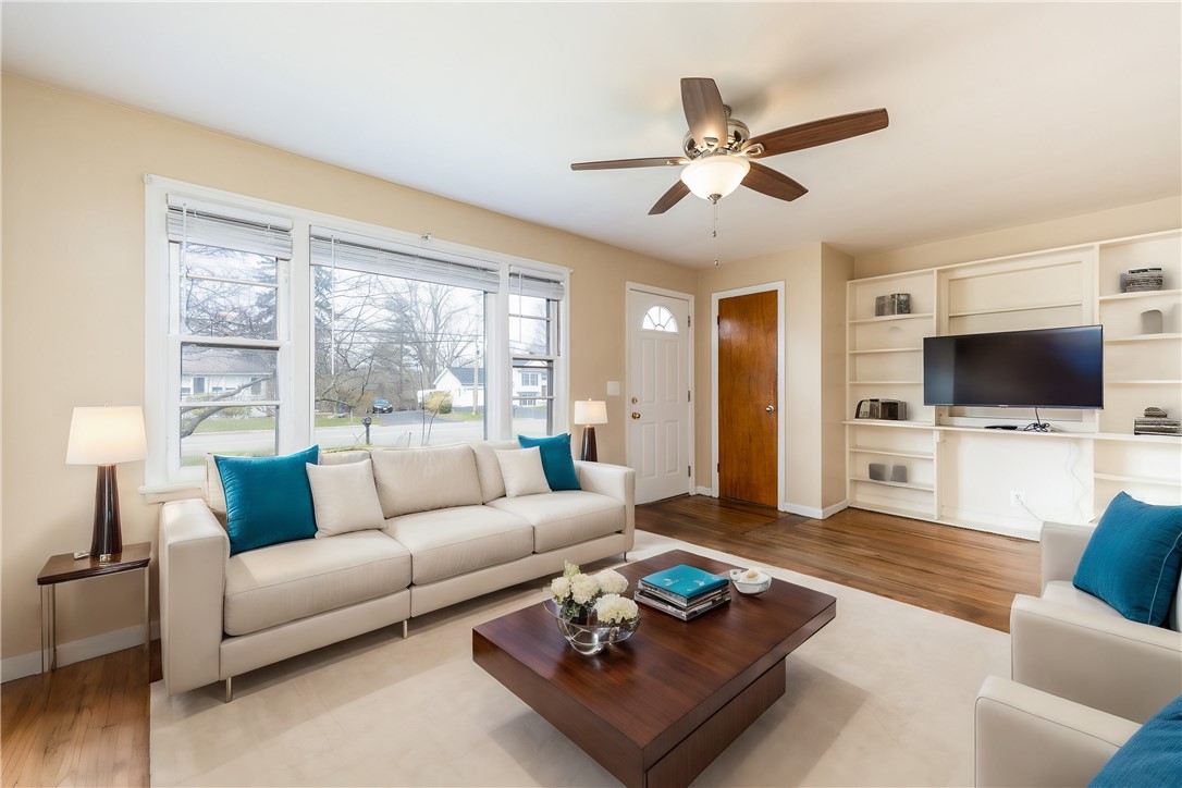 946 Bay Road Webster, NY 14580 - Photo 5 of 43 Virtually staged living room