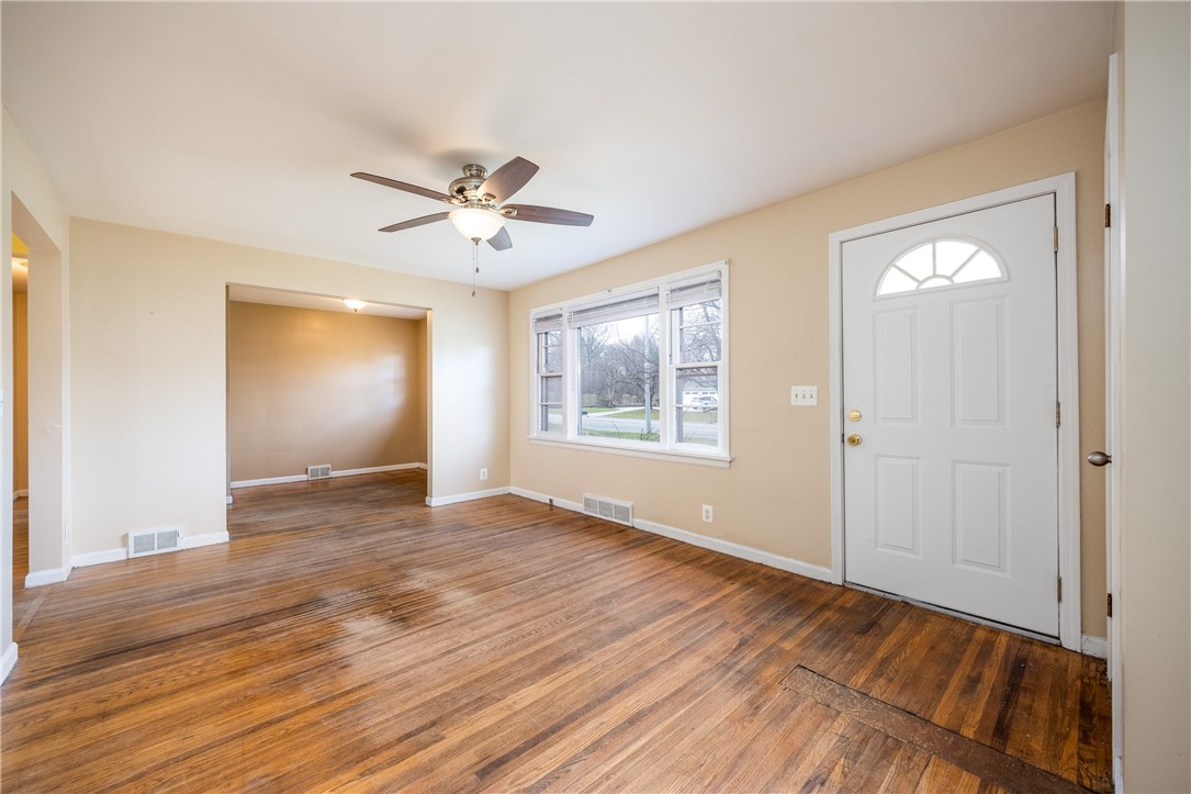 946 Bay Road Webster, NY 14580 - Photo 8 of 43