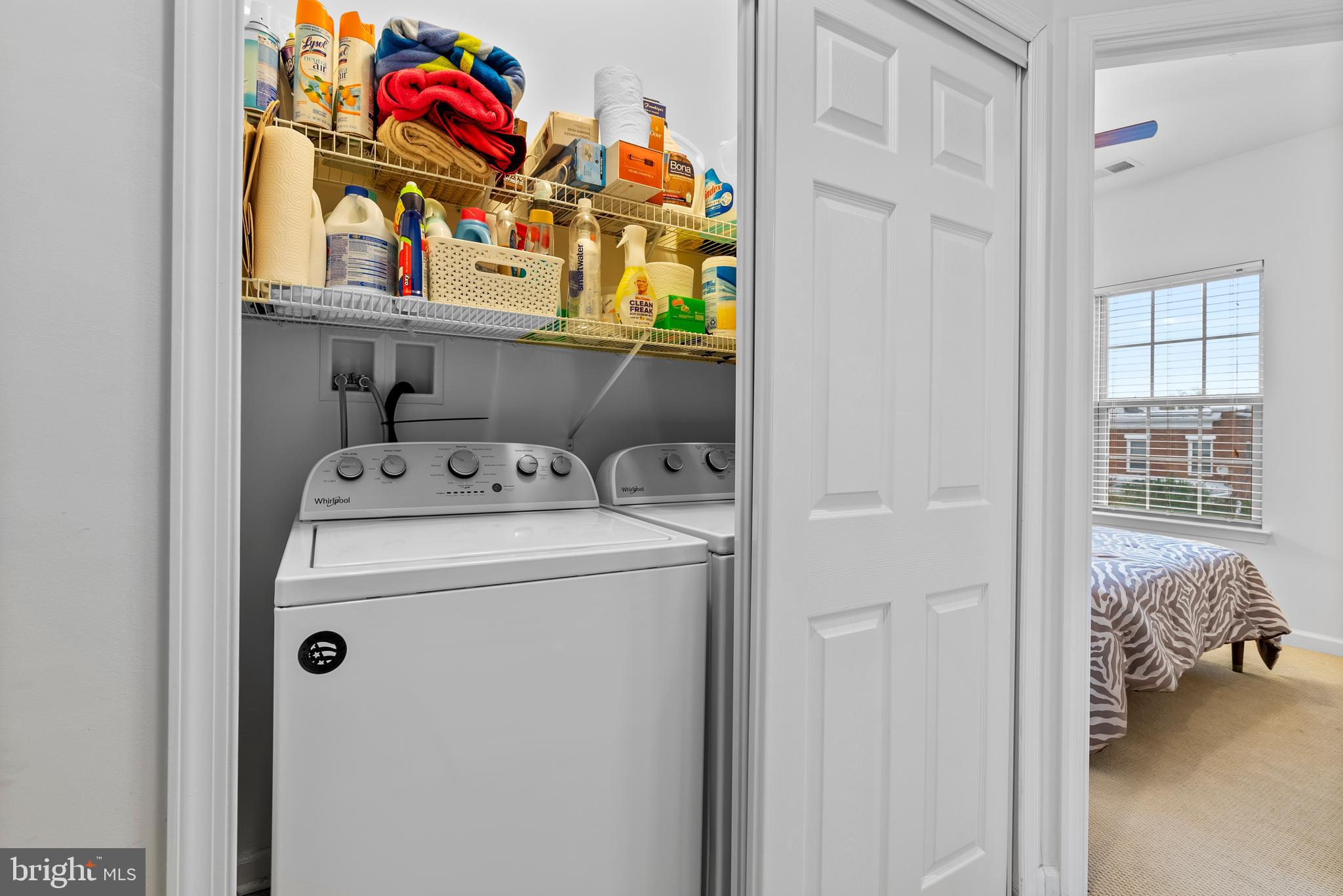 834 Oldham Street Baltimore, MD 21224 - Photo 44 of 55 a utility room with dryer and washer