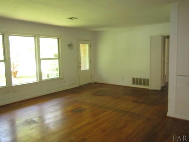 140 Camden Road Pensacola, FL 32534 - Photo 7 of 21 Gallery Image 7