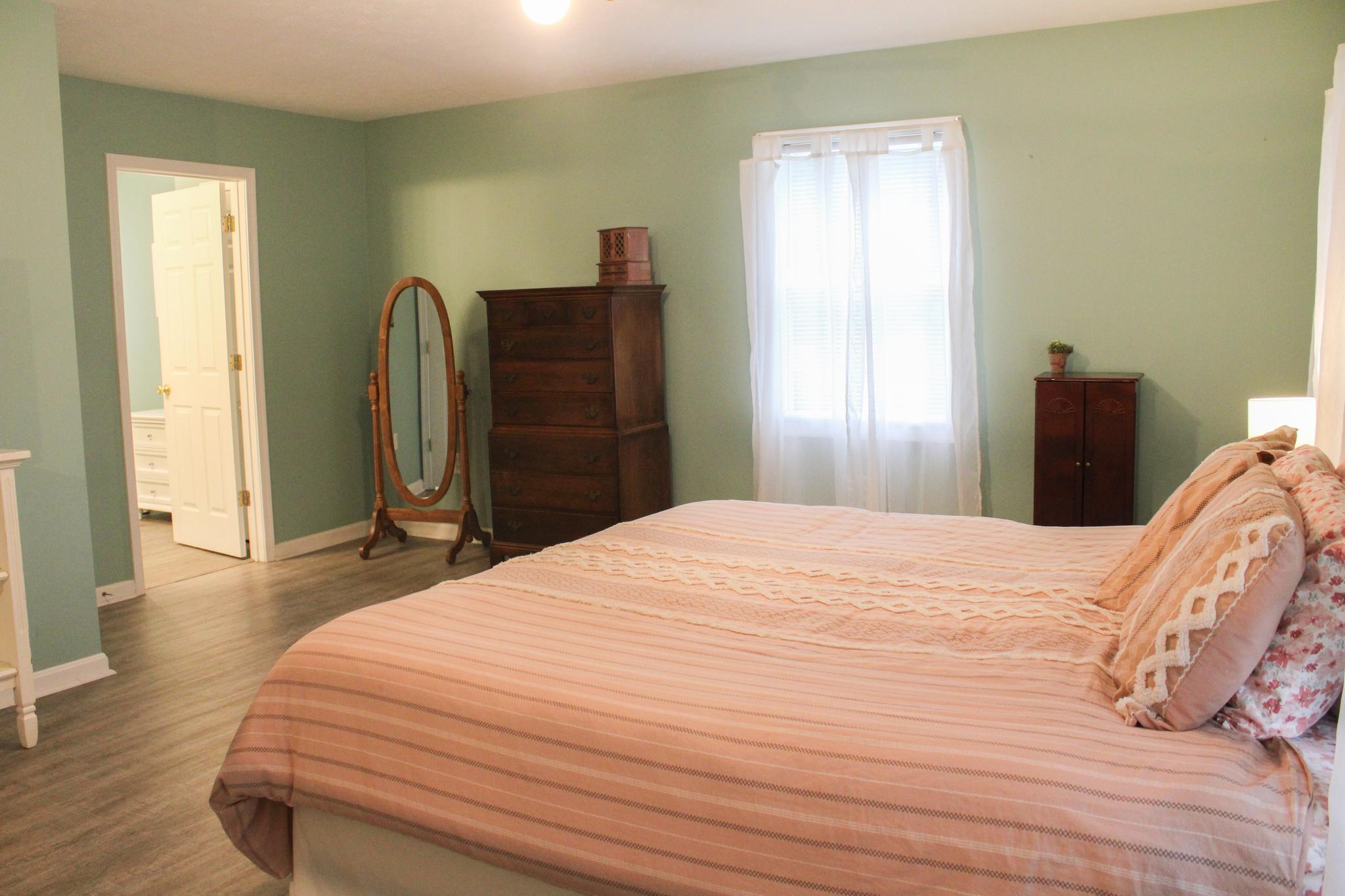 2891 Saumsville Road Maurertown, VA 22644 - Photo 29 of 68 Second bedroom suite