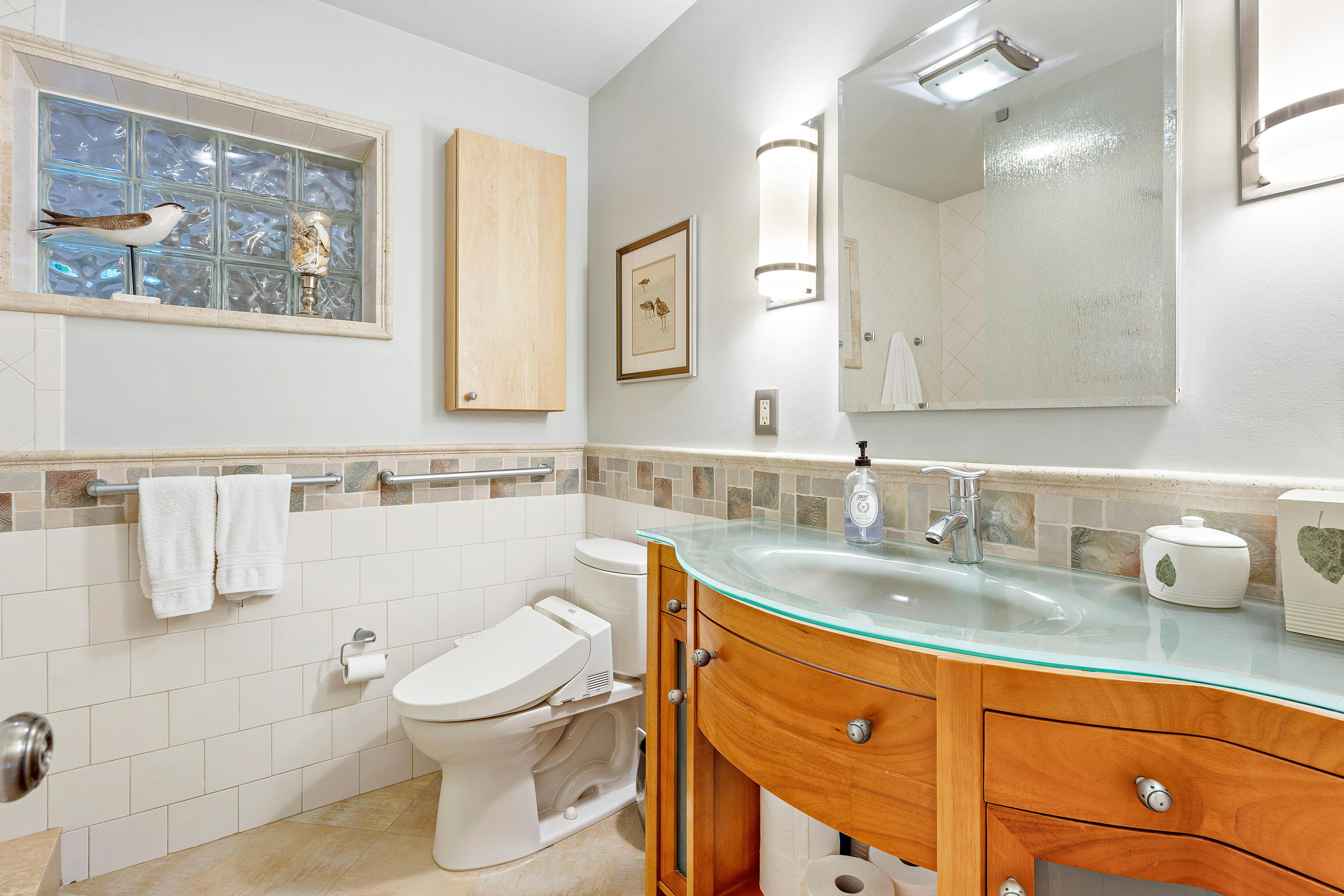 1101 Northwest 3rd Avenue Boca Raton, FL 33432 - Photo 20 of 27 Master Bathroom
