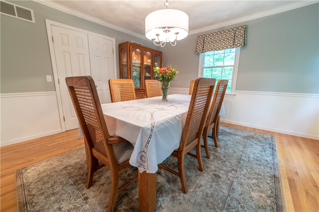 249 Little Pond County Road Cumberland, RI 02864 - Photo 12 of 37