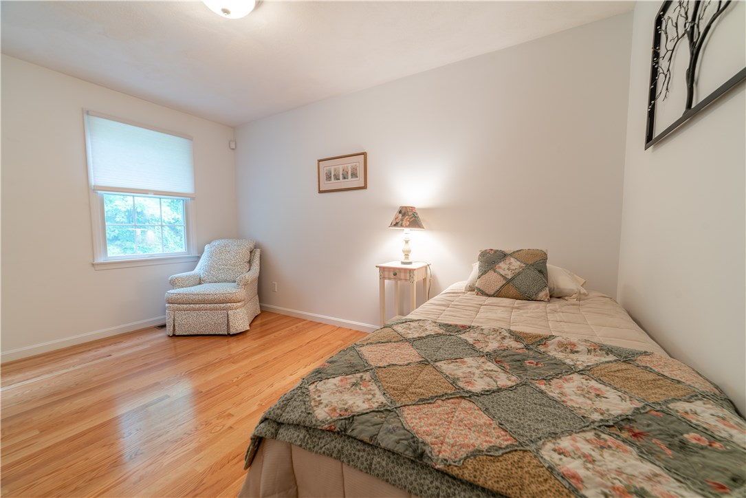 249 Little Pond County Road Cumberland, RI 02864 - Photo 14 of 37