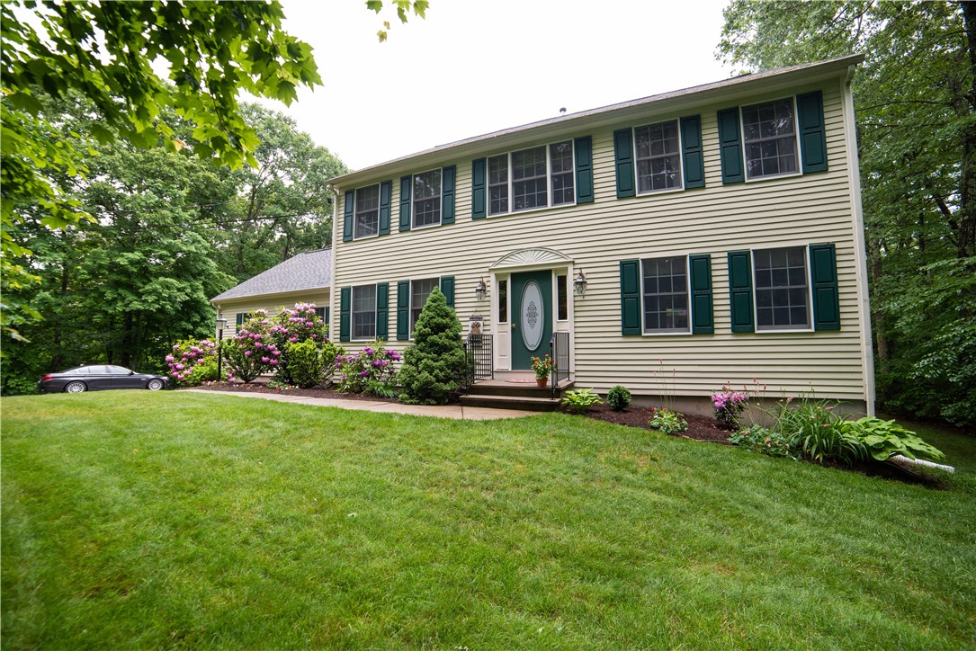 249 Little Pond County Road Cumberland, RI 02864 - Photo 2 of 37