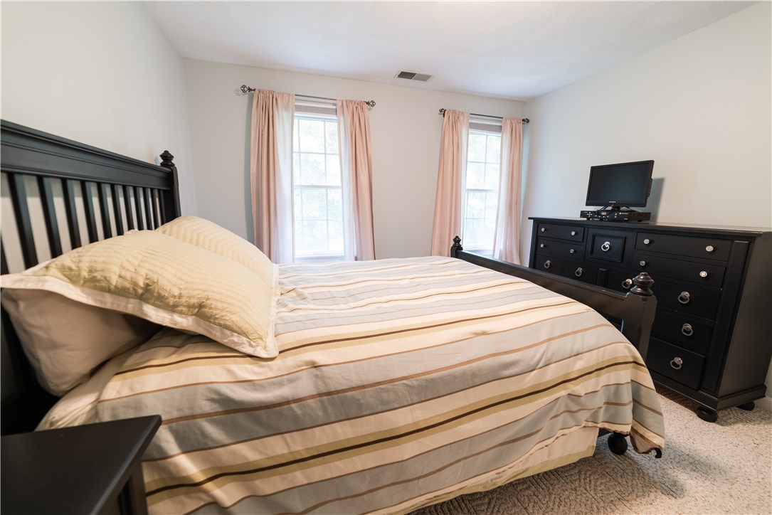 249 Little Pond County Road Cumberland, RI 02864 - Photo 21 of 37