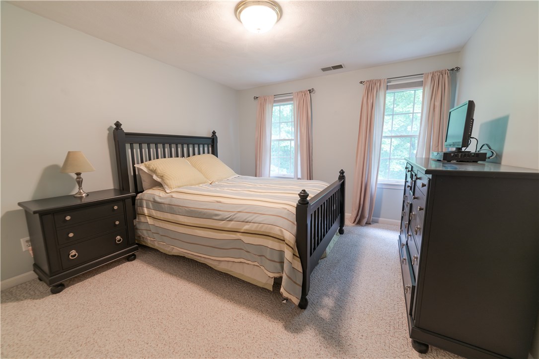 249 Little Pond County Road Cumberland, RI 02864 - Photo 23 of 37