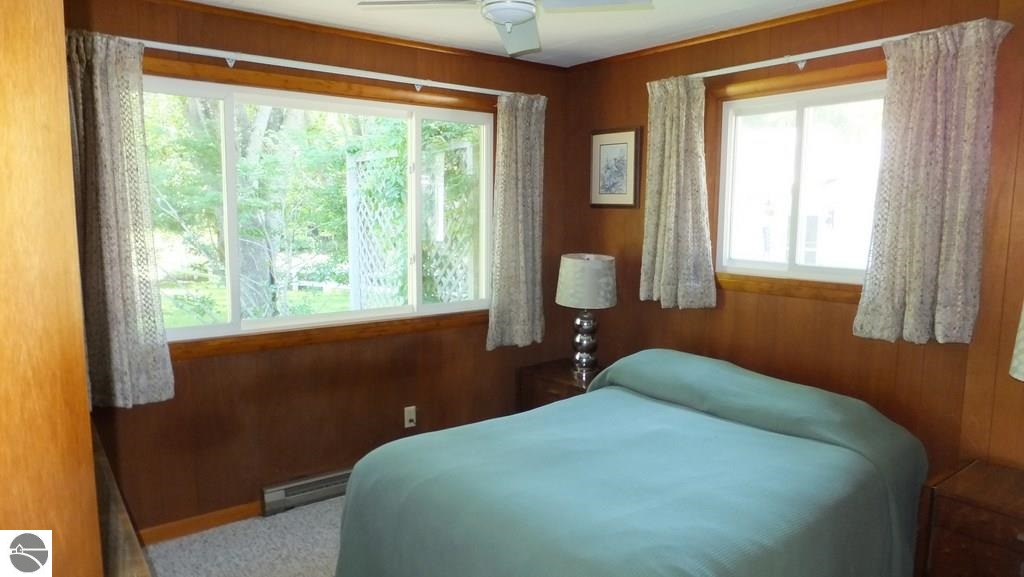 10891 Riverside Drive Honor, MI 49640 - Photo 13 of 28 1787601-12.JPG