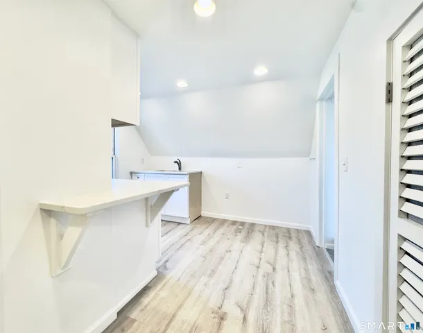 $1,700 | 44 Highview Avenue, Unit 3, Stamford, CT 06907