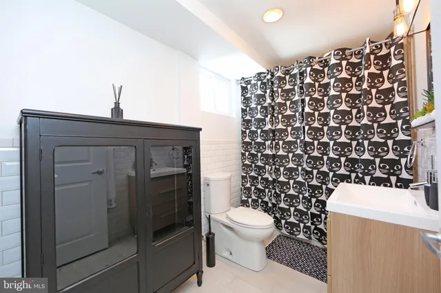 a bathroom with a tub