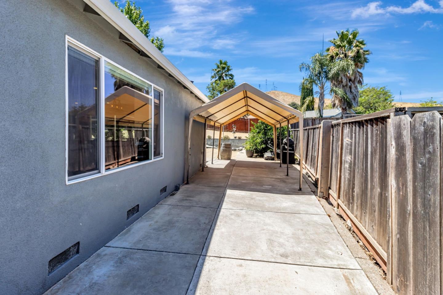 321 Vineyard Drive San Jose, CA 95119 - Photo 25 of 29 a view of a pathway with a house