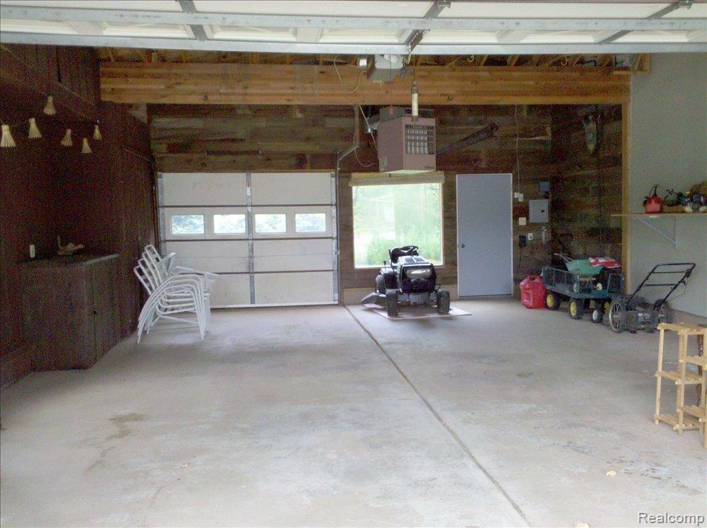 8474 Clinton River Road Sterling Heights, MI 48314 - Photo 18 of 24 2010-08-13 11.23.03