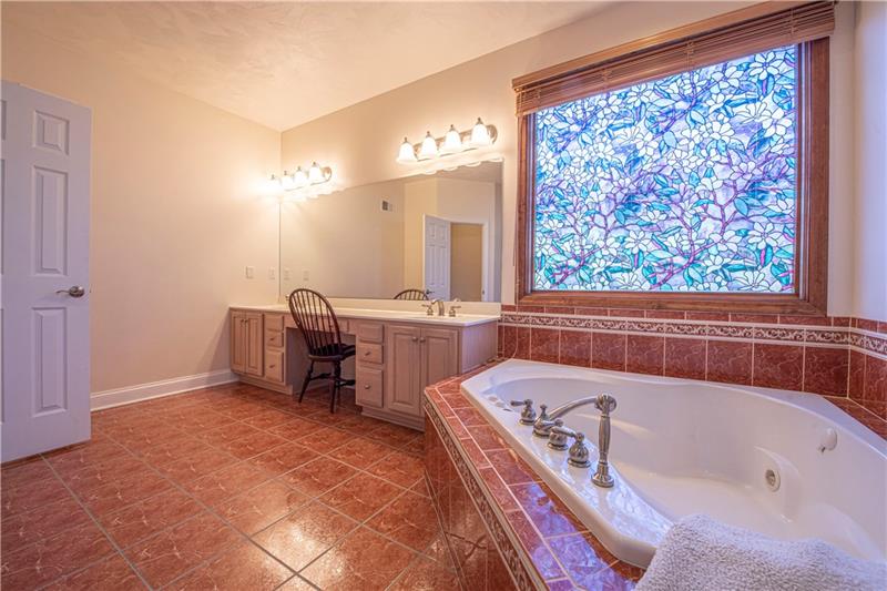 240 Durst Road Irwin, PA 15642 - Photo 14 of 24 Master Bathroom