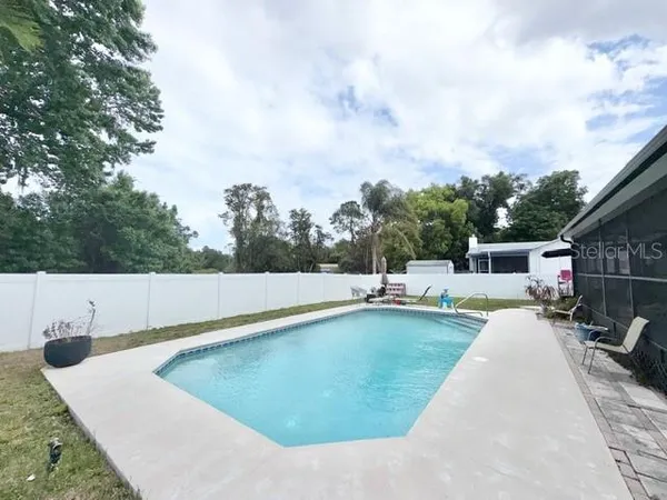 $2,750 | 219 Pebble Court, Deltona, FL 32725