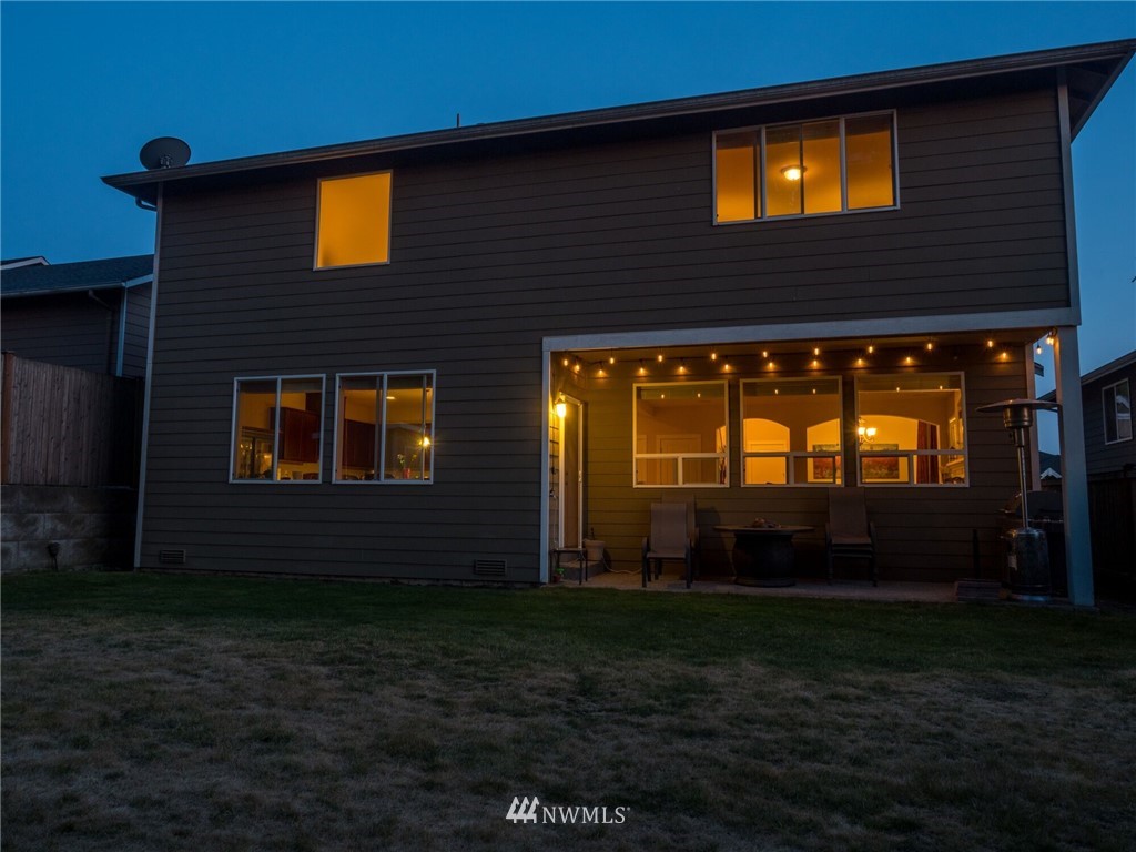 4113 222nd Place Southeast Bothell, WA 98021 - Photo 3 of 24