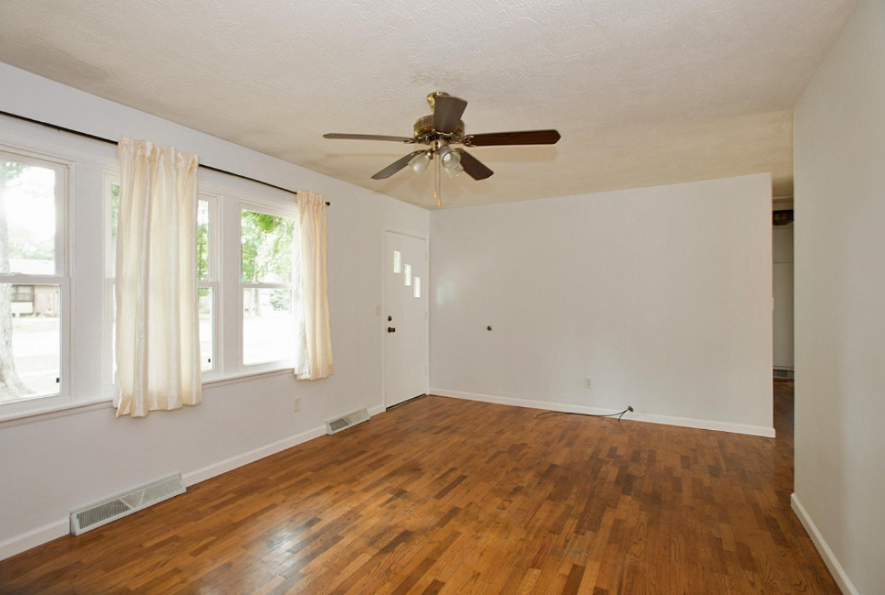2032 Nazareth Road Kalamazoo, MI 49048 - Photo 3 of 21 Nazareth-4