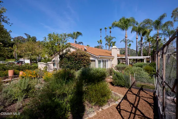 a view of a outdoor space with mountain view