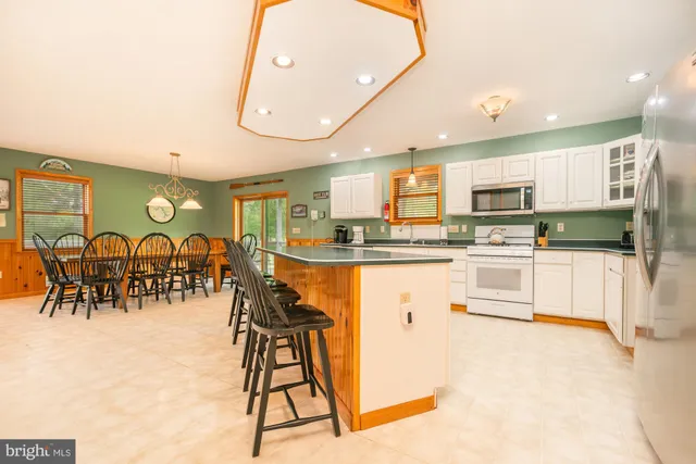 $629,000 | 60 Barbaras Way, McHenry, MD 21541