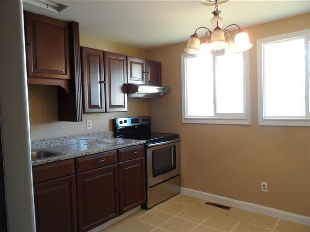 3870 Briggs Road Columbus, OH 43228 - Photo 3 of 16 Gallery Image 3