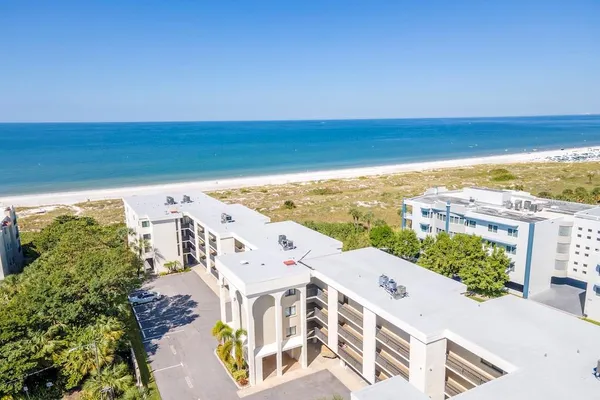$7,000 | 3200 Gulf Boulevard, Unit 103, St. Petersburg, FL 33706