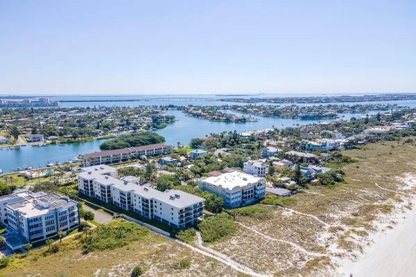 $7,000 | 3200 Gulf Boulevard, Unit 103, St. Petersburg, FL 33706