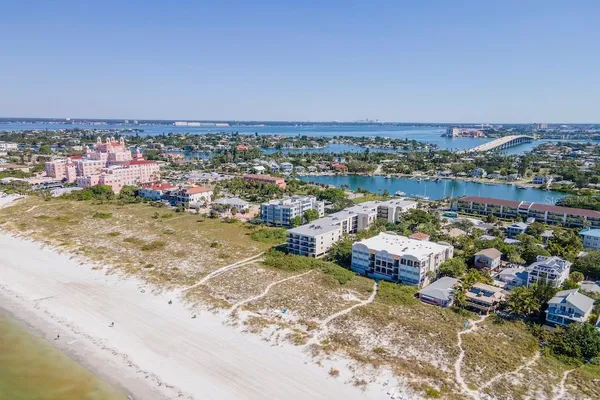 $7,000 | 3200 Gulf Boulevard, Unit 103, St. Petersburg, FL 33706