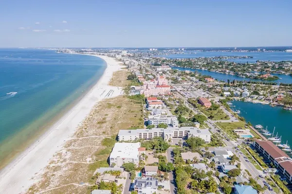 $7,000 | 3200 Gulf Boulevard, Unit 103, St. Petersburg, FL 33706