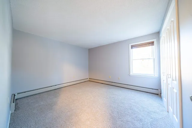 $2,050 | 2 Maple Ridge Drive, Unit 28, Merrimack, NH 03054