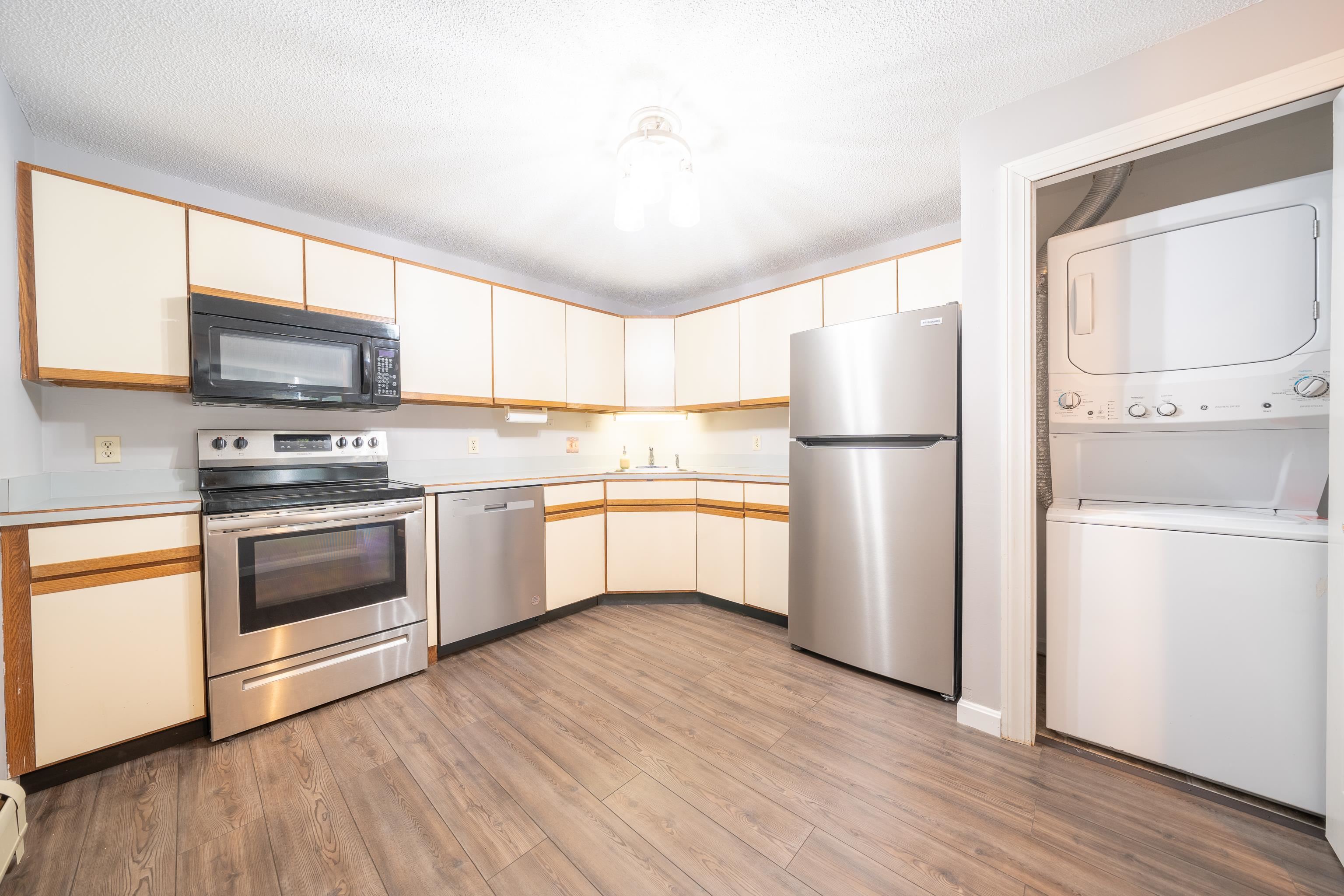 2 Maple Ridge Drive, Unit 28 Merrimack, NH 03054 - Photo 7 of 15