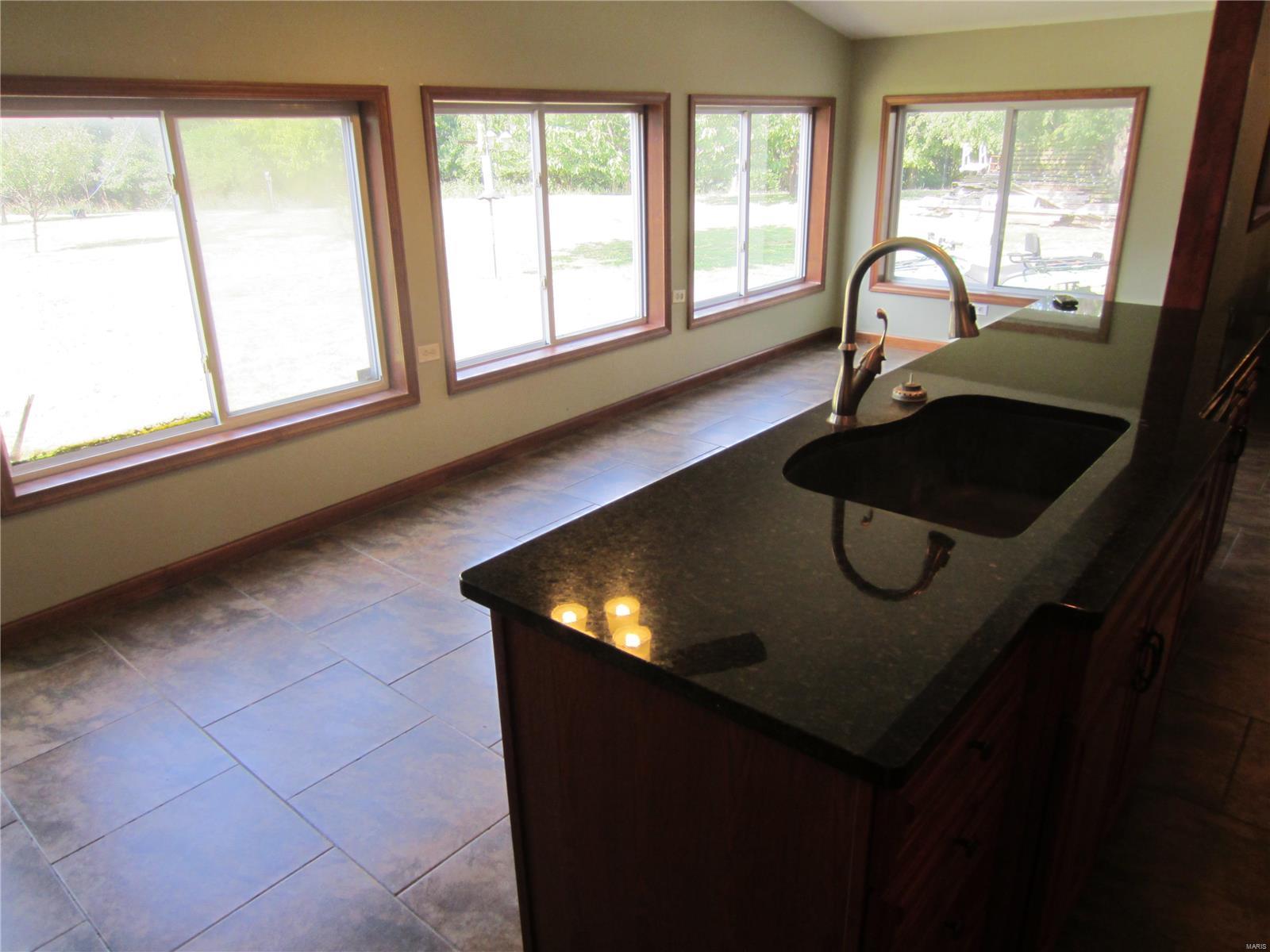 1878 Franklin Hill Road Batchtown, IL 62006 - Photo 12 of 30 Gallery Image 12