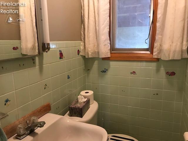 34 Lincoln Road Tiffin, OH 44883 - Photo 17 of 24 Gallery Image 17