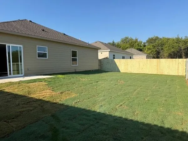 $265,000 | 309 Garland Street, Bells, TX 75414