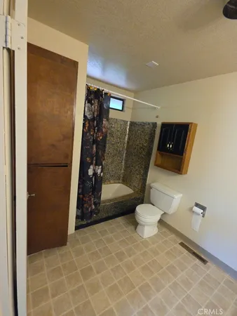 $2,100 | 4674 Hawaina Way, Kelseyville, CA 95451