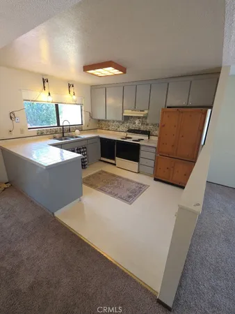$2,100 | 4674 Hawaina Way, Kelseyville, CA 95451