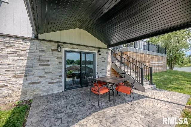 $650,000 | 140 Palemino Drive, Avon, IL 61415