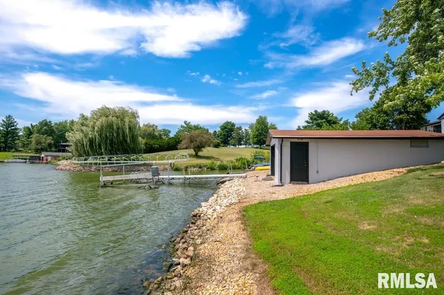 $650,000 | 140 Palemino Drive, Avon, IL 61415