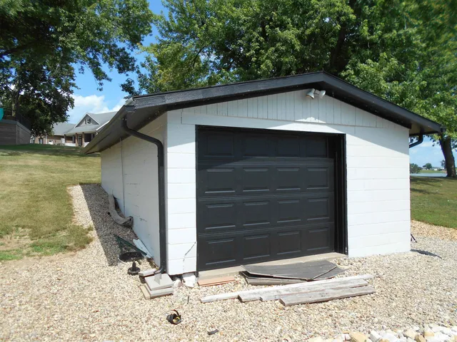 $650,000 | 140 Palemino Drive, Avon, IL 61415