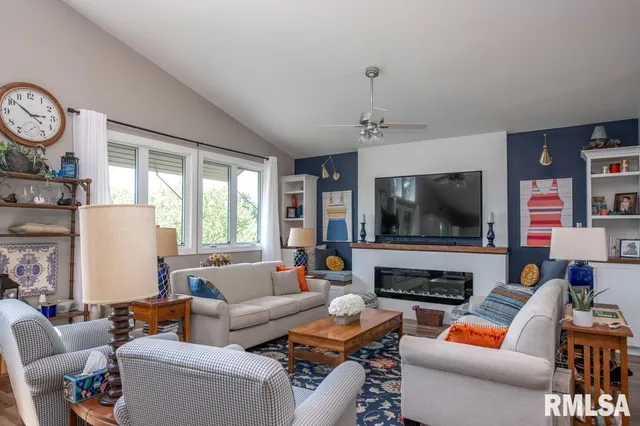 $650,000 | 140 Palemino Drive, Avon, IL 61415