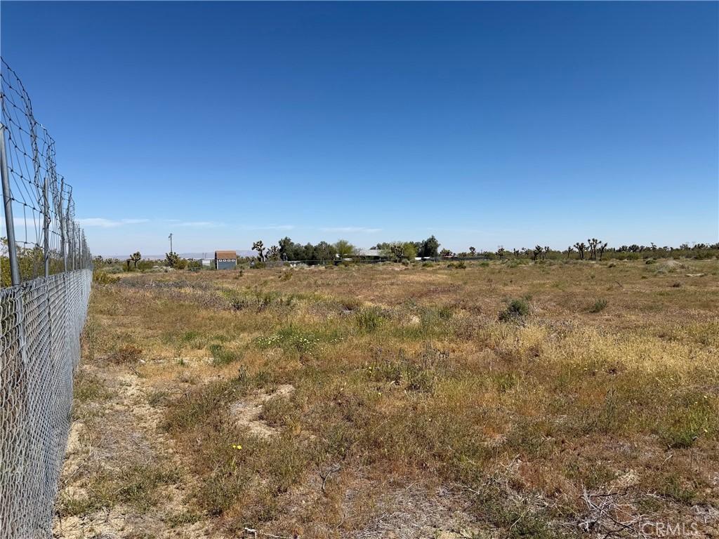 1080 Danbury Road Pinon Hills, CA 92372 - Photo 2 of 2