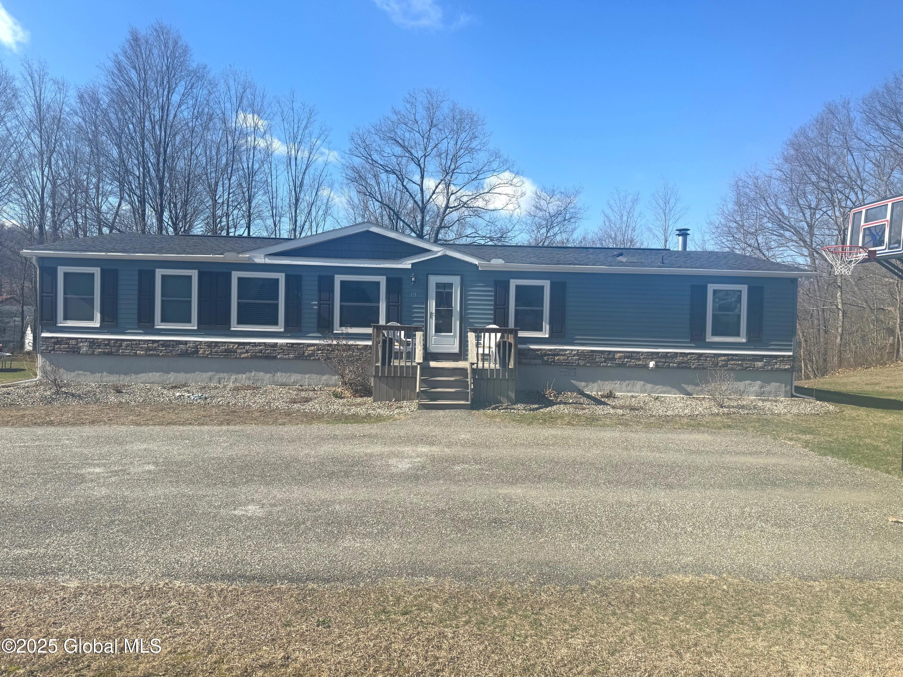 19 Brundige Road Pittstown, NY 12185 - Photo 1 of 52 IMG_2331
