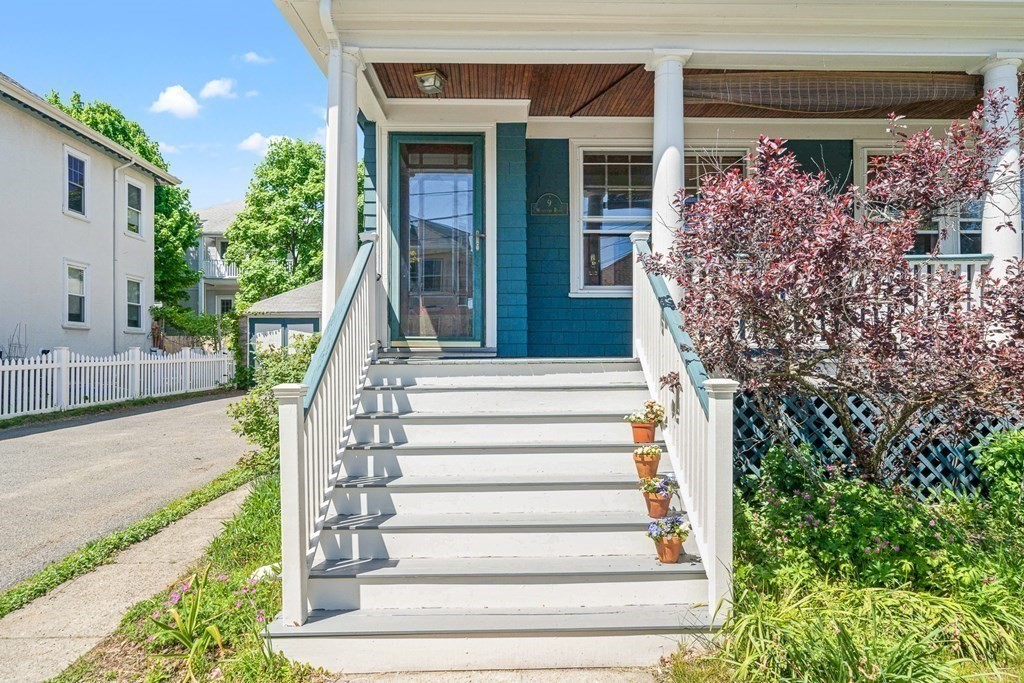 9 Westland Road, Unit 1 Watertown, MA 02472 - Photo 3 of 34 Gallery Image 3