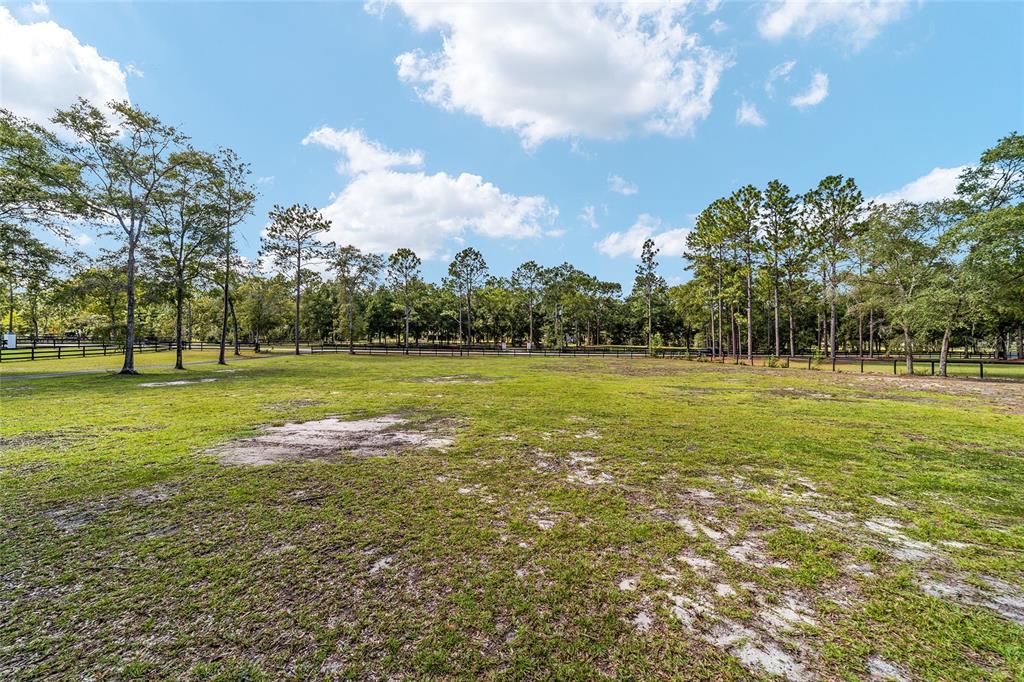 985 Northwest 73rd Terrace Ocala, FL 34482 - Photo 60 of 89 a view of a volley ball court