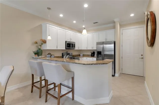 $5,500 | 9098 Capistrano Street South, Unit 7102, Naples, FL 34113