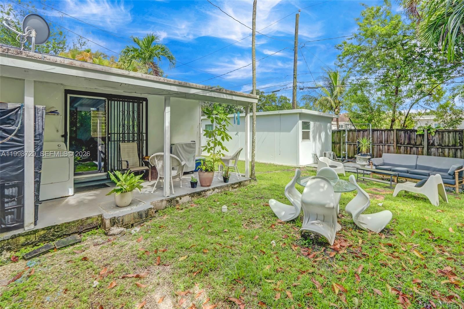 6871 Southwest 37th Street Miami, FL 33155 - Photo 20 of 20
