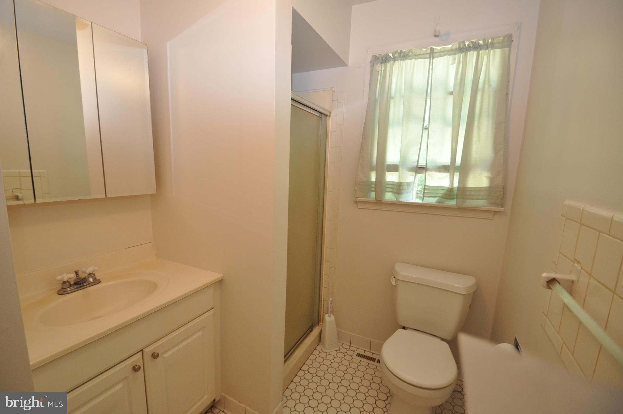 113 Irick Road Westampton, NJ 08060 - Photo 11 of 33 1st floor full bath