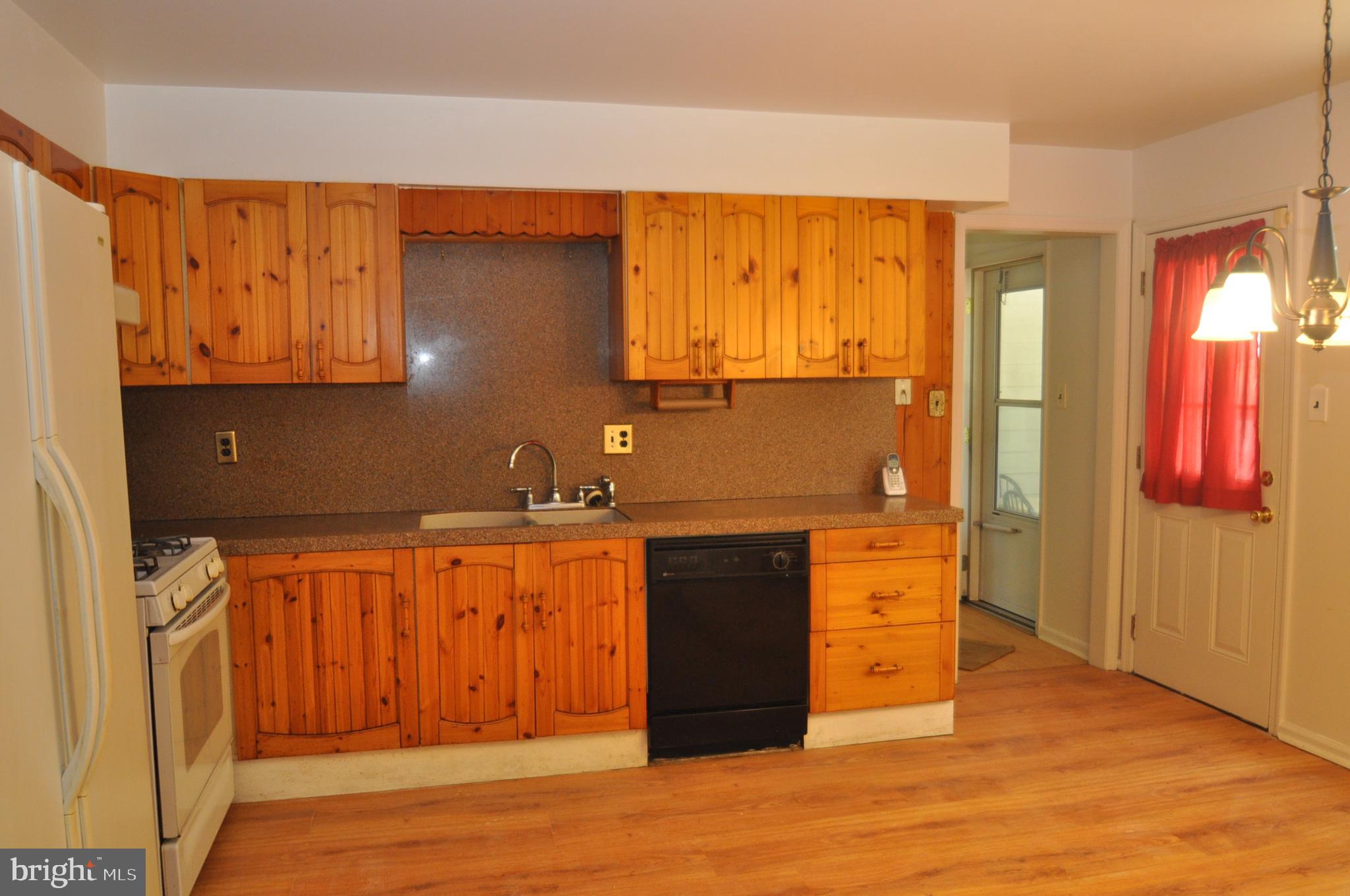 113 Irick Road Westampton, NJ 08060 - Photo 7 of 33 Eat-in kitchen