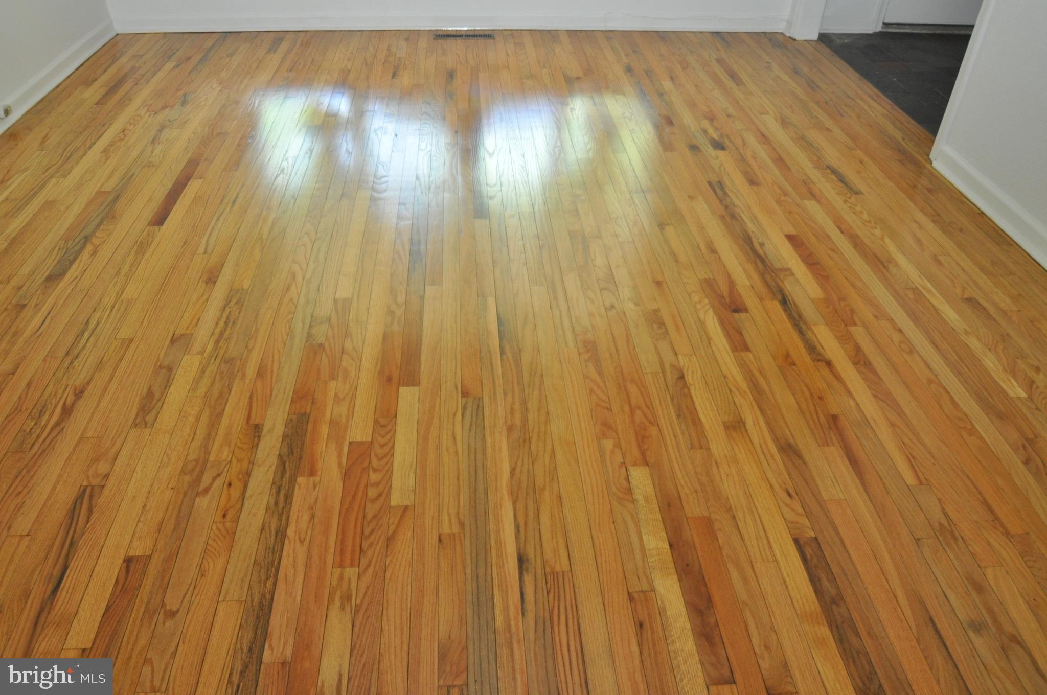113 Irick Road Westampton, NJ 08060 - Photo 9 of 33 Refinished hardwood floors throughout main level