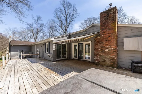 $650,000 | 370 Quaker Farms Road, Southbury, CT 06488